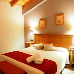 & Pena Montanesa Aínsa