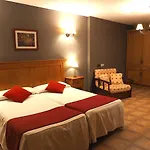 蒙塔涅萨峰spa酒店 酒店