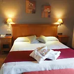 蒙塔涅萨峰spa酒店 3*