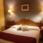 蒙塔涅萨峰spa酒店 酒店