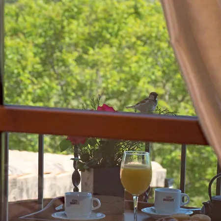 Hotell & Pena Montanesa