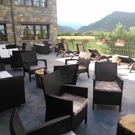 Hotel & Pena Montanesa