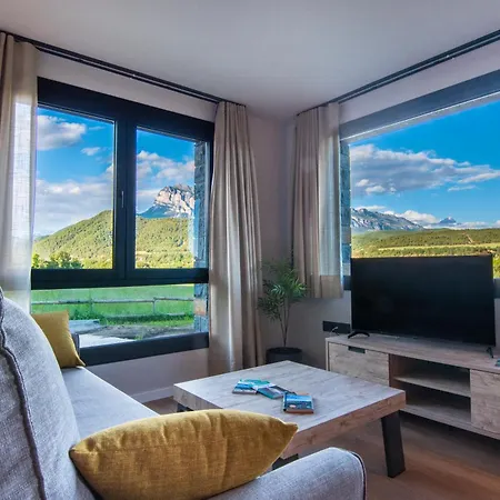 Hotel & Pena Montanesa