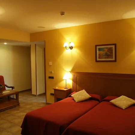 Hotel & Pena Montanesa 3*