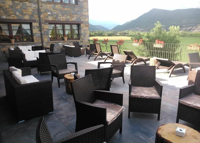 Hotel & Pena Montanesa