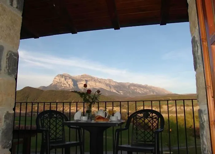 & Pena Montanesa 3* Aínsa