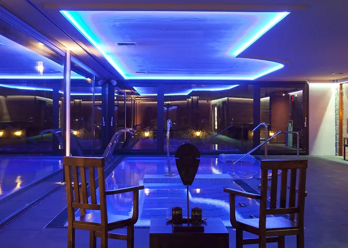 Hotel & Pena Montanesa