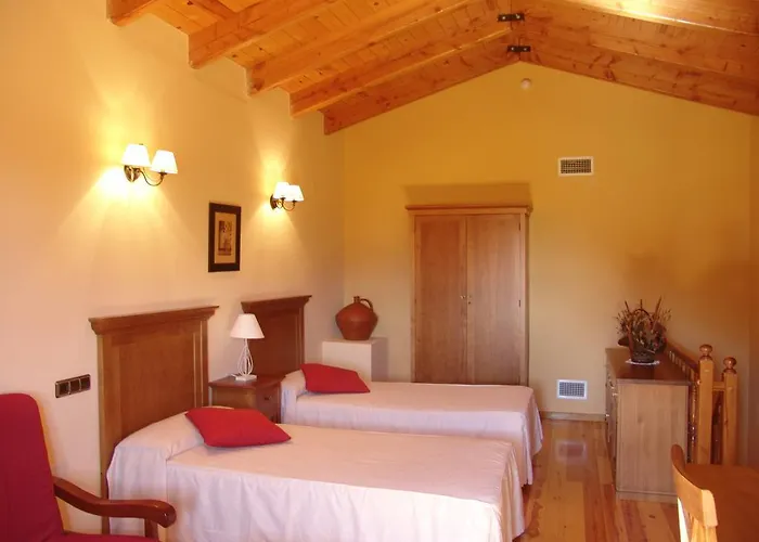 Hotel & Pena Montanesa